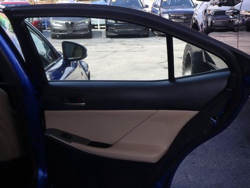 Used 2018 Lexus IS 300 RWD image 20
