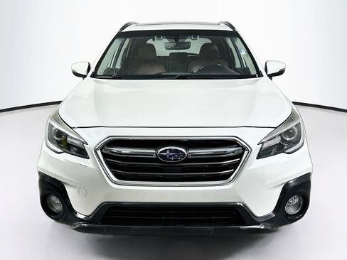 Used 2019 Subaru Outback 3.6R Touring w/ Popular Package #3A AWD/4WD image 5