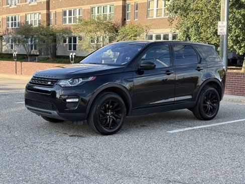 Used 2017 Land Rover Discovery Sport HSE AWD/4WD image 1