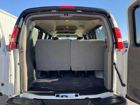 Used 2014 Chevrolet Express 2500 LS image 9
