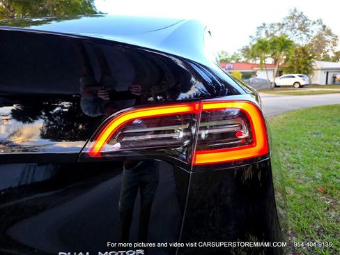 Used 2022 Tesla Model Y Long Range image 66