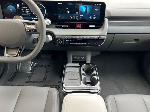 New 2026 Hyundai Ioniq 5 SEL image 11