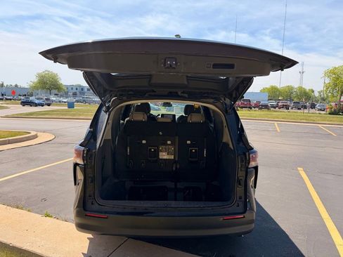 Used 2024 Toyota Sienna LE w/ LE Plus Package AWD/4WD image 25