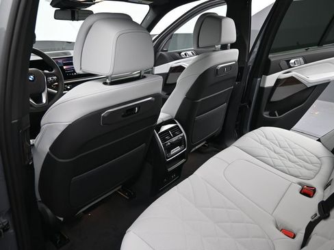 New 2026 BMW X5 sDrive40i w/ Climate Comfort Package RWD image 29