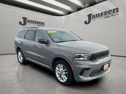 Used 2024 Dodge Durango GT AWD/4WD image 6