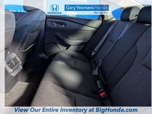 Certified 2025 Honda Accord LX image 19