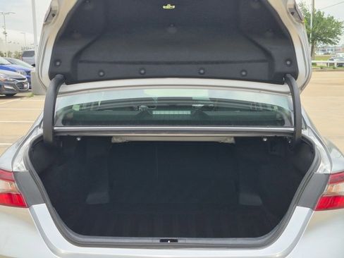 Used 2024 Toyota Camry SE FWD image 6