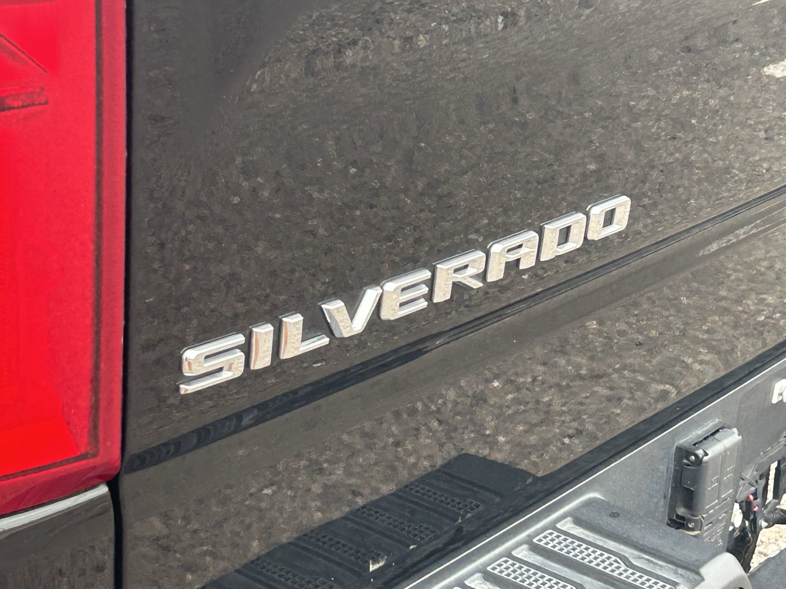 Used 2024 Chevrolet Silverado 1500 LTZ w/ LTZ Premium Package AWD/4WD image 9