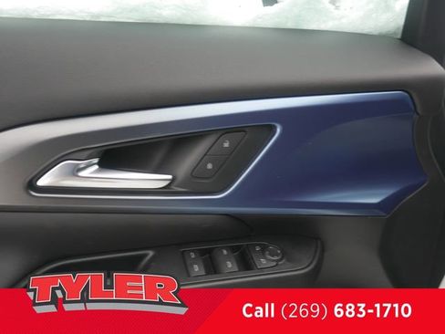 New 2026 Chevrolet Equinox EV LT w/ LPO, Blackout Package AWD/4WD image 22