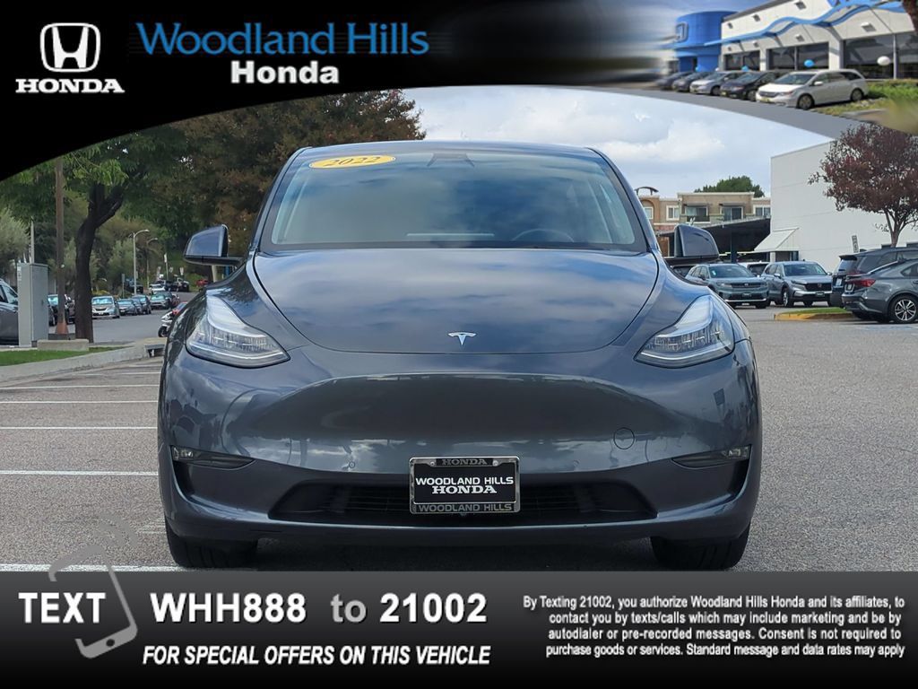 Used 2022 Tesla Model Y Long Range AWD/4WD image 2