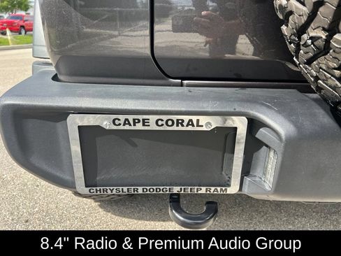 Used 2021 Jeep Wrangler Sport AWD/4WD image 10
