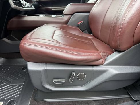 Used 2022 Ford Expedition Limited AWD/4WD image 29