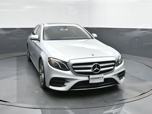Used 2018 Mercedes-Benz E 300 image 22