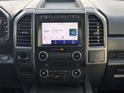 Used 2021 Ford Expedition XLT w/ Cargo Package image 17