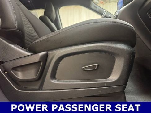 Used 2020 Ford Explorer XLT AWD/4WD image 38
