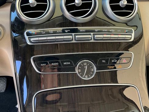 Used 2021 Mercedes-Benz C 300 Sedan image 32