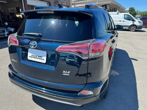 Used 2017 Toyota RAV4 XLE w/ Plus Special Value Package AWD/4WD image 13