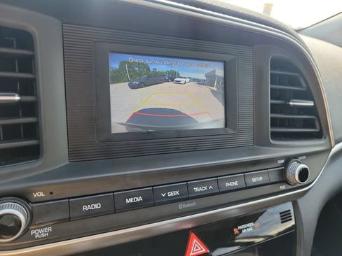 Used 2020 Hyundai Elantra SE w/ Cargo Package (C1) FWD image 28