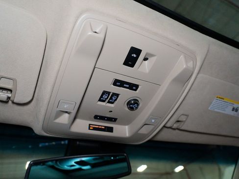 Used 2016 Cadillac Escalade ESV Platinum image 68