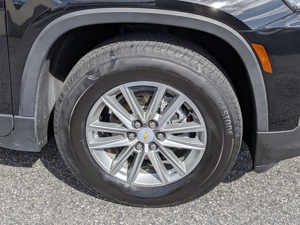 Certified 2023 Chevrolet Traverse LT FWD image 10