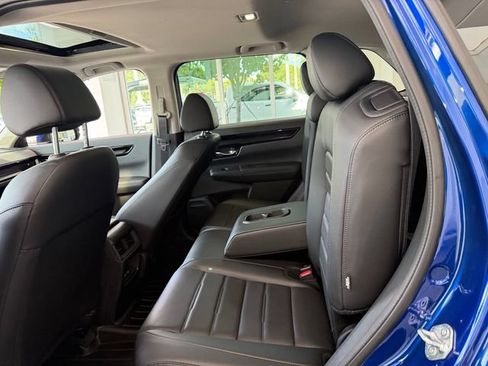 Used 2025 Honda CR-V EX-L image 7