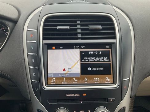 Used 2016 Lincoln MKX Select w/ Select Plus Package AWD/4WD image 13
