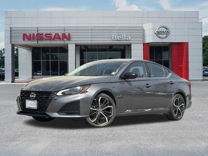 Used 2024 Nissan Altima 2.5 SR