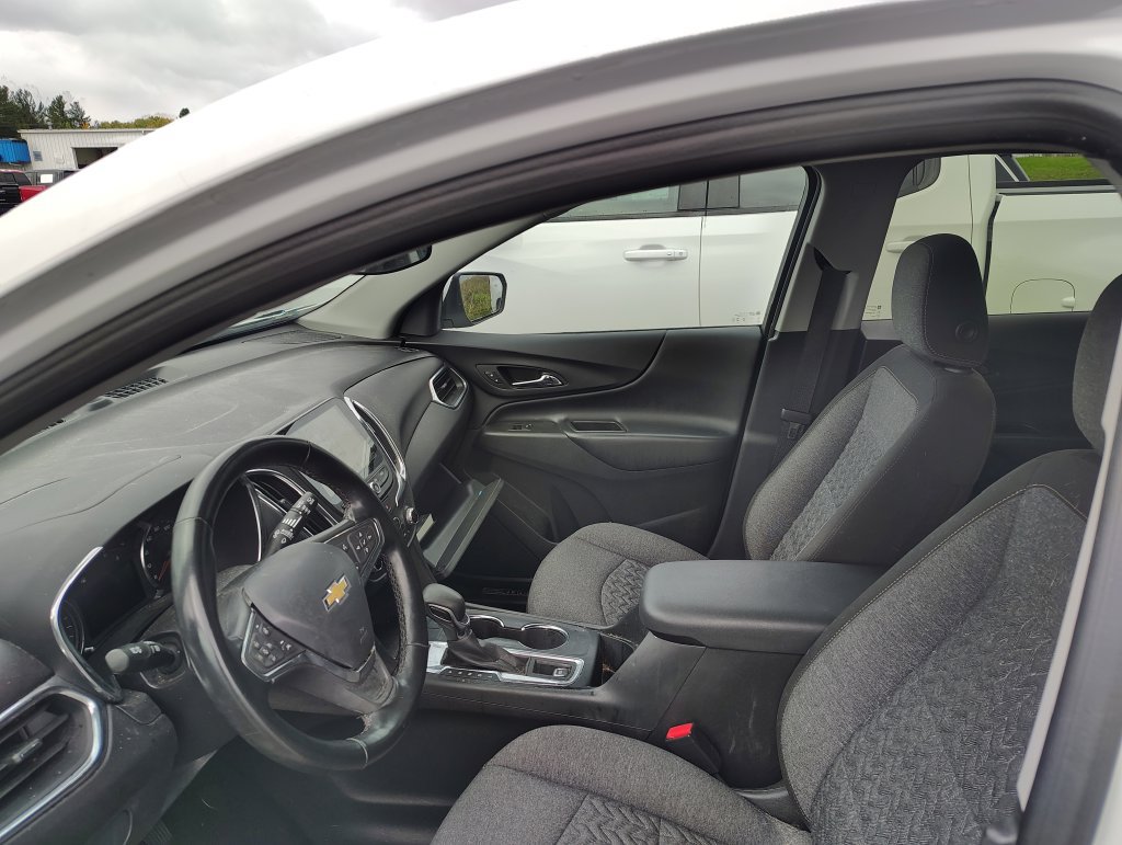 Used 2024 Chevrolet Equinox LT AWD/4WD image 15