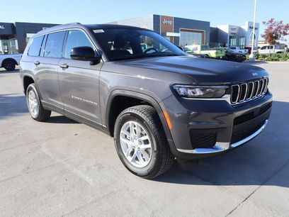 New 2025 Jeep Grand Cherokee L Laredo w/ Luxury Tech Group I
