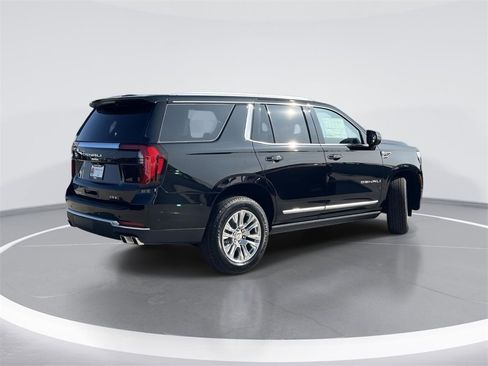 New 2026 GMC Yukon Denali w/ Sun & Power Step Package image 3