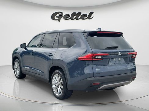 Certified 2024 Toyota Grand Highlander AWD image 6
