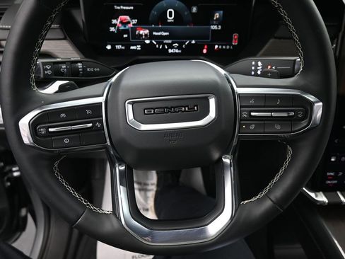 Used 2024 GMC Acadia Denali w/ LPO, Roadside Safety Package image 20