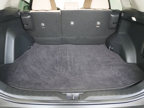 Used 2022 Toyota RAV4 LE image 22