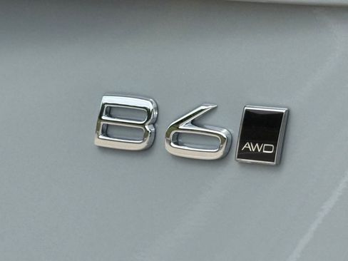 New 2026 Volvo XC90 B6 Ultra w/ Protection Package Premier AWD/4WD image 8
