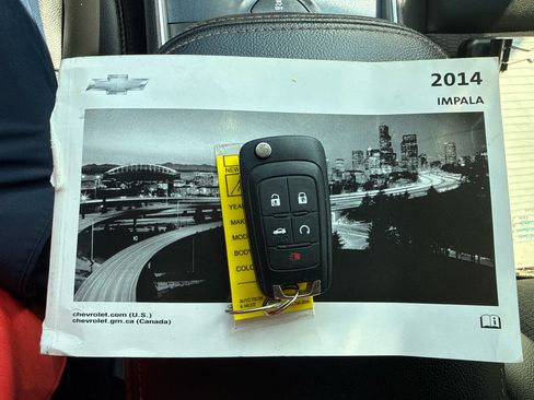 Used 2014 Chevrolet Impala LT w/ Convenience Package FWD image 23