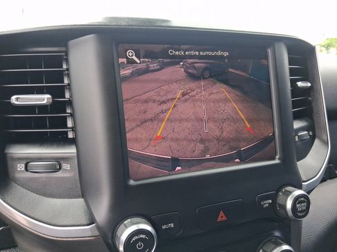 Used 2019 RAM 1500 Big Horn image 23