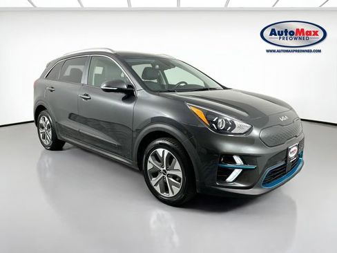 Used 2022 Kia Niro EX Premium w/ Cold Weather Package FWD image 1
