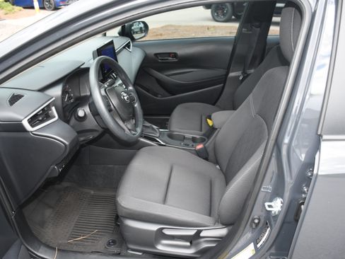 Certified 2025 Toyota Corolla LE w/ Convenience Package FWD image 7
