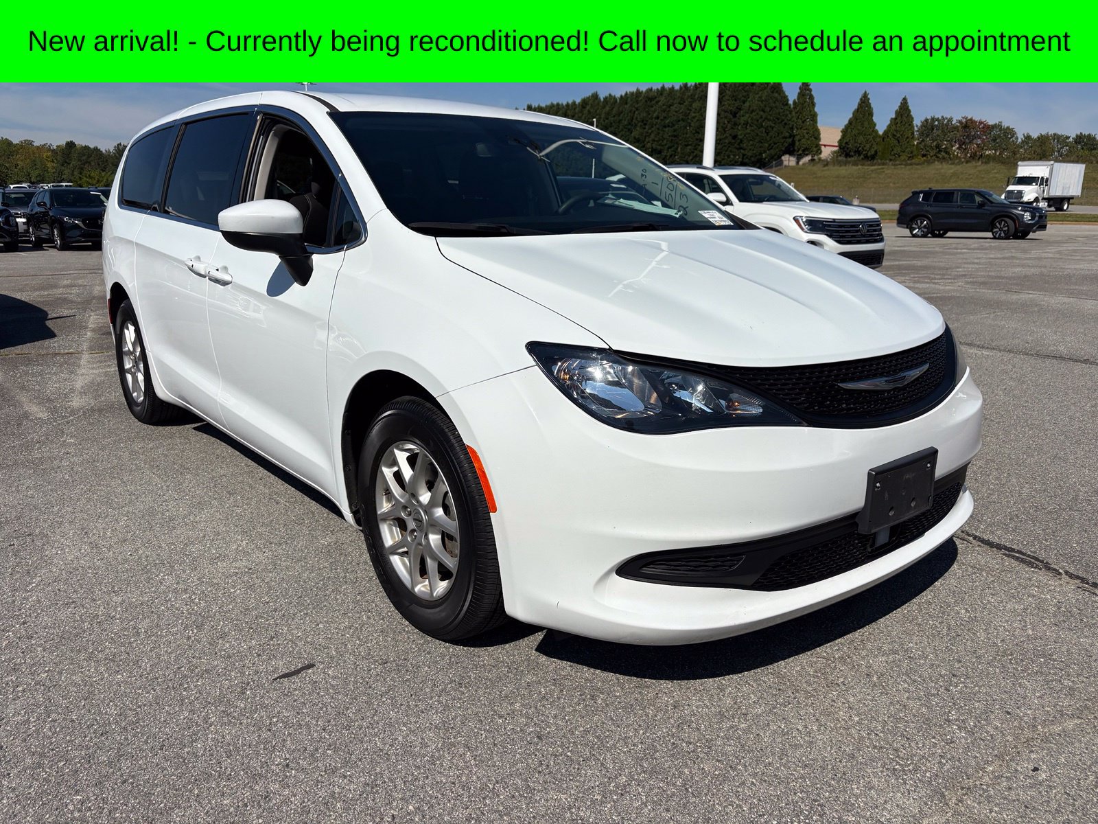 Used 2023 Chrysler Voyager LX FWD 360° Tour