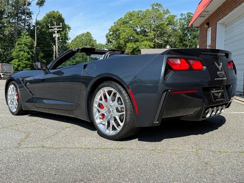 Used 2019 Chevrolet Corvette Stingray Convertible w/ 1LT RWD image 25