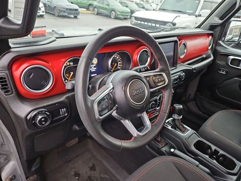 Used 2023 Jeep Gladiator Rubicon w/ LED Lighting Group image 17