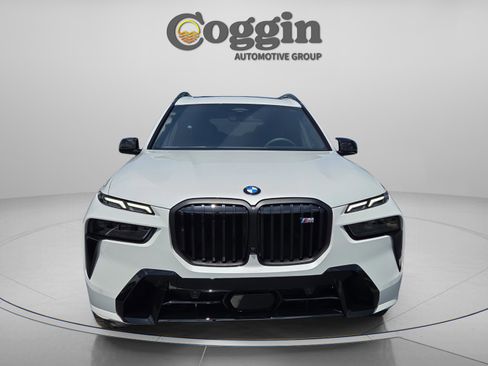 New 2026 BMW X7 M60i w/ Climate Comfort Package AWD/4WD image 8