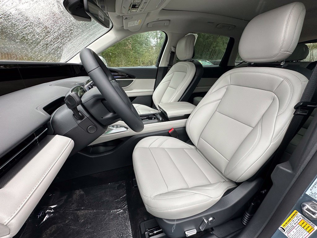 New 2026 Lincoln Nautilus Premier w/ Equipment Group 102A AWD/4WD image 16