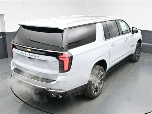 New 2026 Chevrolet Suburban High Country image 46