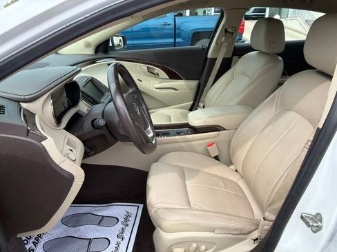 Used 2016 Buick LaCrosse Sport Touring FWD image 13