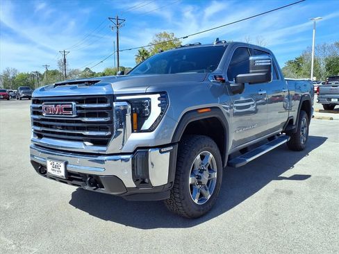 New 2026 GMC Sierra 2500 SLT w/ SLT Premium Package AWD/4WD image 3