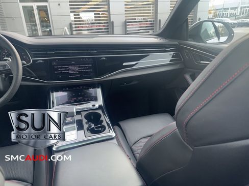 Used 2024 Audi RS Q8 w/ Black Optic Package image 27