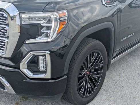 Used 2022 GMC Sierra 1500 Denali w/ Denali Premium Package AWD/4WD image 9