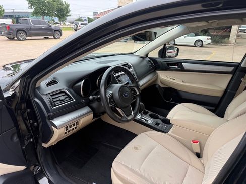 Used 2019 Subaru Outback 2.5i Premium AWD/4WD image 15