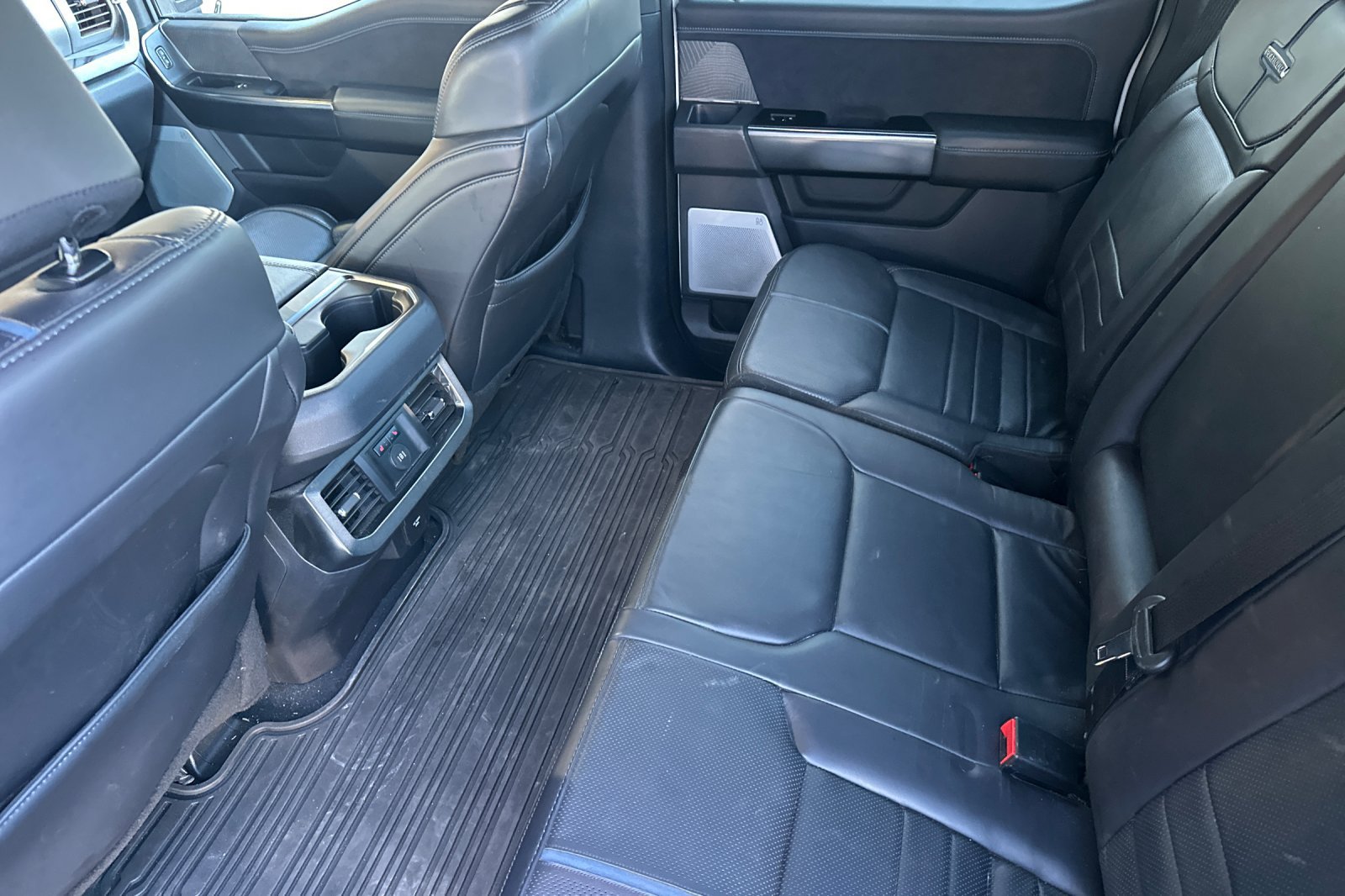 Used 2025 Ford F250 Platinum w/ Tremor Off-Road Package AWD/4WD image 11